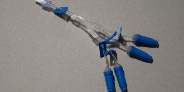 Needle free extension sets